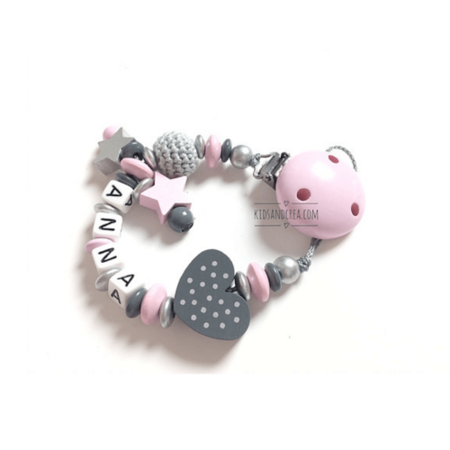 attache tétine prénom coeur à pois gris