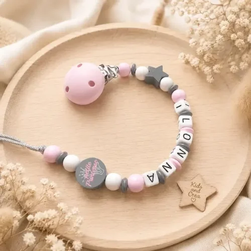 attache tétine petite princesse rose poudre bois fsc fille personnalisée