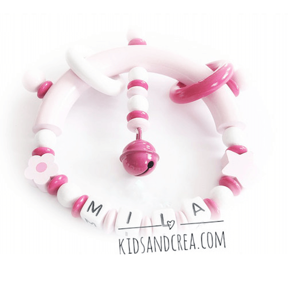 hochet bois prénom fille 1 hochet bois bébé personnalisable prénom Mila