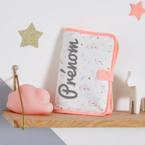 Protège carnet de santé licorne 1 bien choisir le prénom du bébé