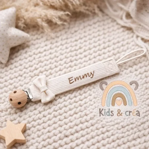 attache tétine velours personnalisée blanc cassé