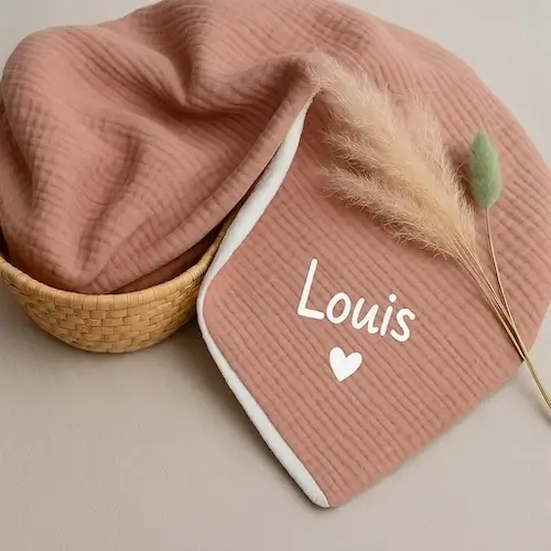 couverture plaid bebe en gaze de coton polaire vieux rose