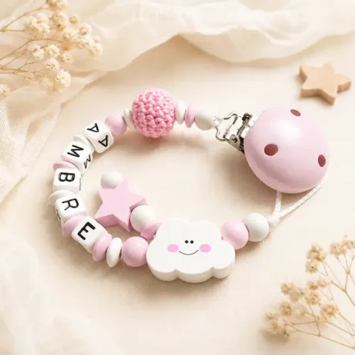 attache tetine fille nuage étoiles et crochet rose Kids and Crea