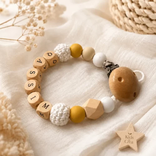 Attache tétine clip MAM personnalisée moutarde en bois et silicone kids and crea
